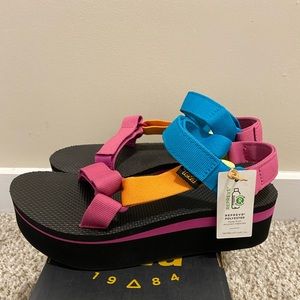 Teva Flatform Universal